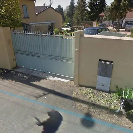 Gite Les Noisetiers Maison Familiale Avec Piscine Joze Exterior foto