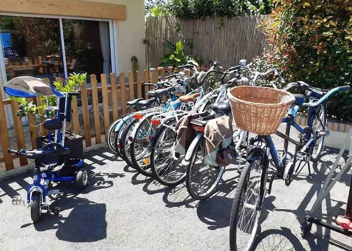 Gîte les Noisetiers Maison familiale avec piscine