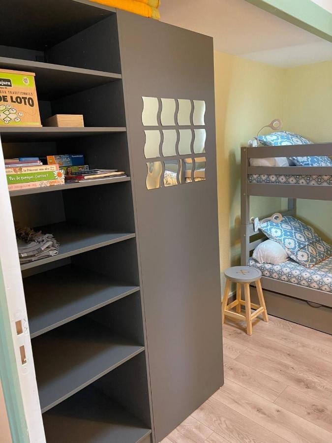 Les Noisetiers Maison Familiale Avec Piscine Holiday home *